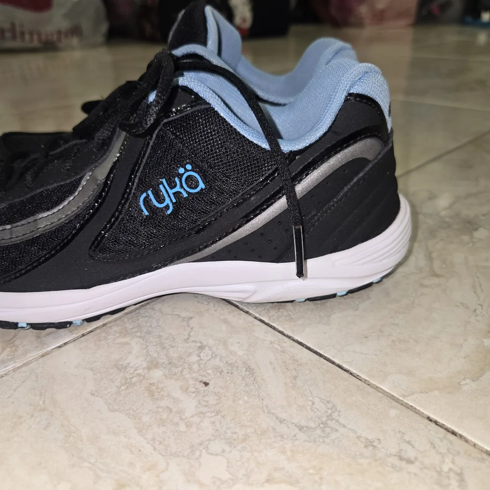 Ryka Dash 3 Women’s Size 7 Walking Athletic Sneakers Black Blue